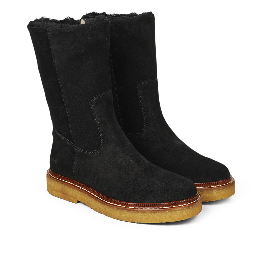 Boot with wool lining