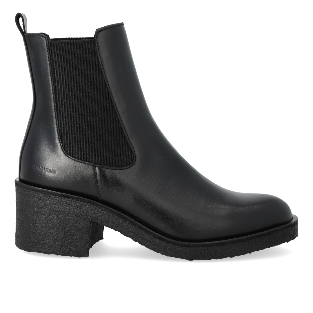 Classic Chelsea leather boot