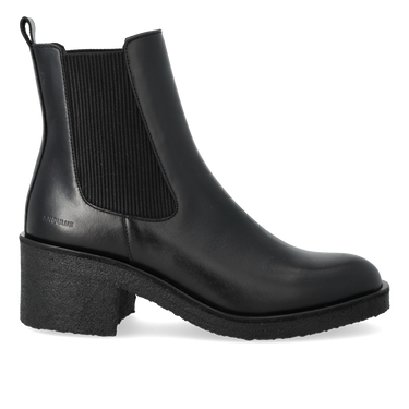 Classic Chelsea boot in leather