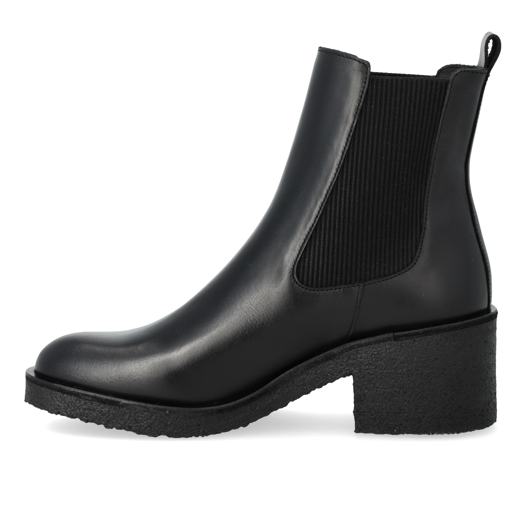 Classic Chelsea leather boot