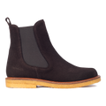 Chelsea boot with centered stitch detail