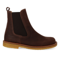 Chelsea boot with centered stitching detail
