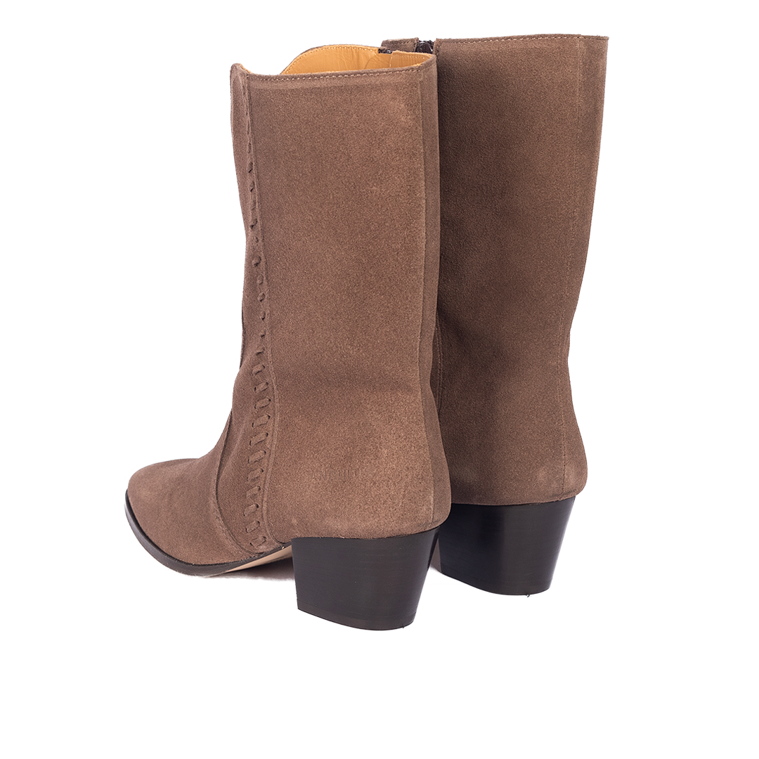 Cowboy Boot with Braided Stitching Details