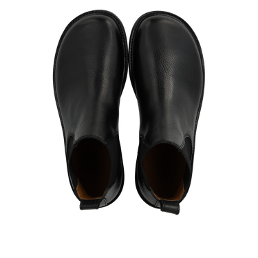 Chelsea boot with a spacious fit