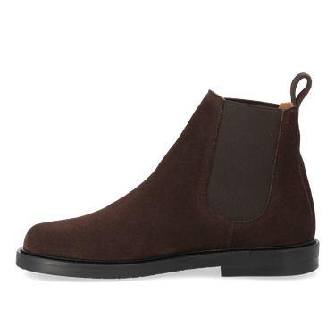Chelsea boot with a spacious fit