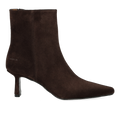 Sculptural boot with pointed toe