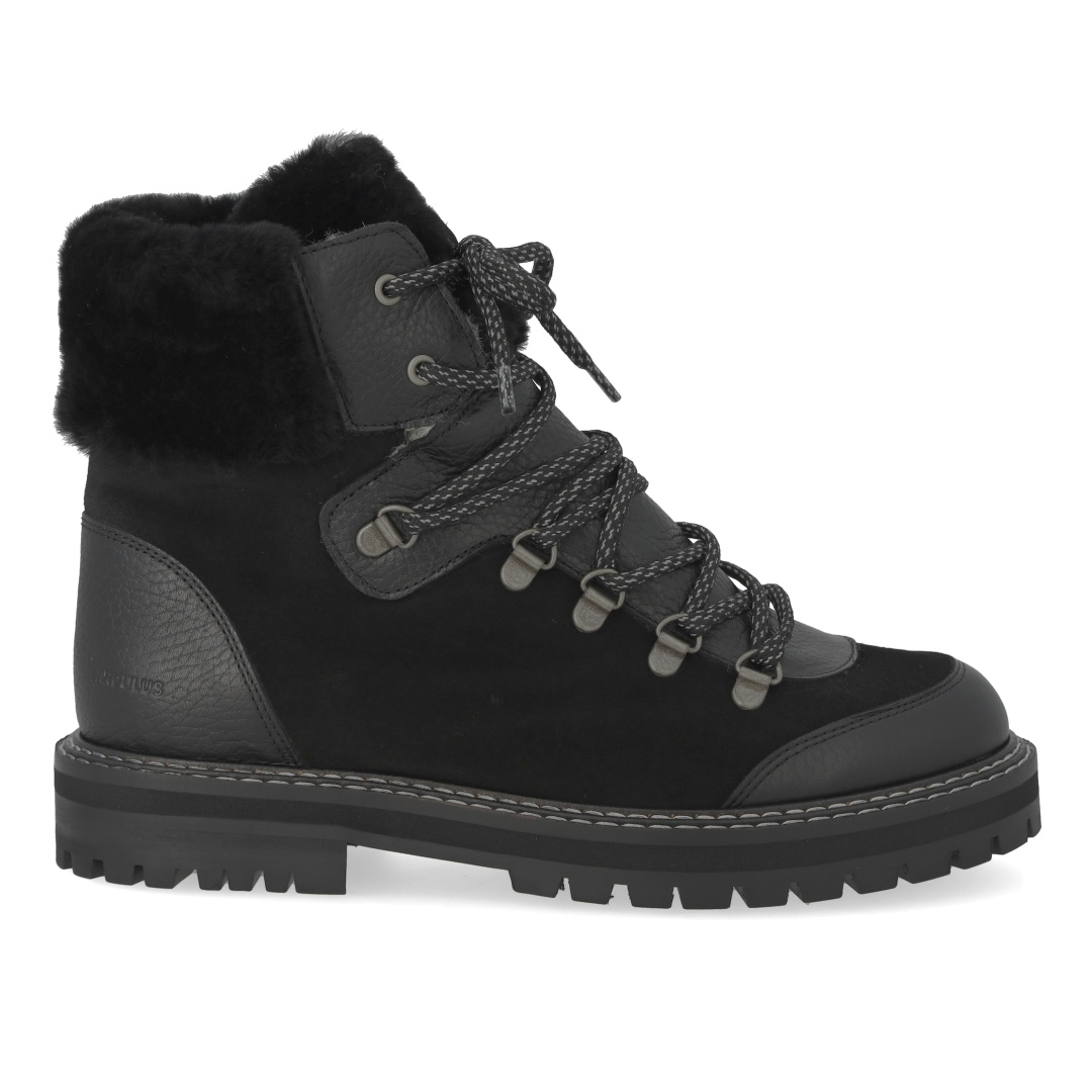 Colourblock boot with fur trim