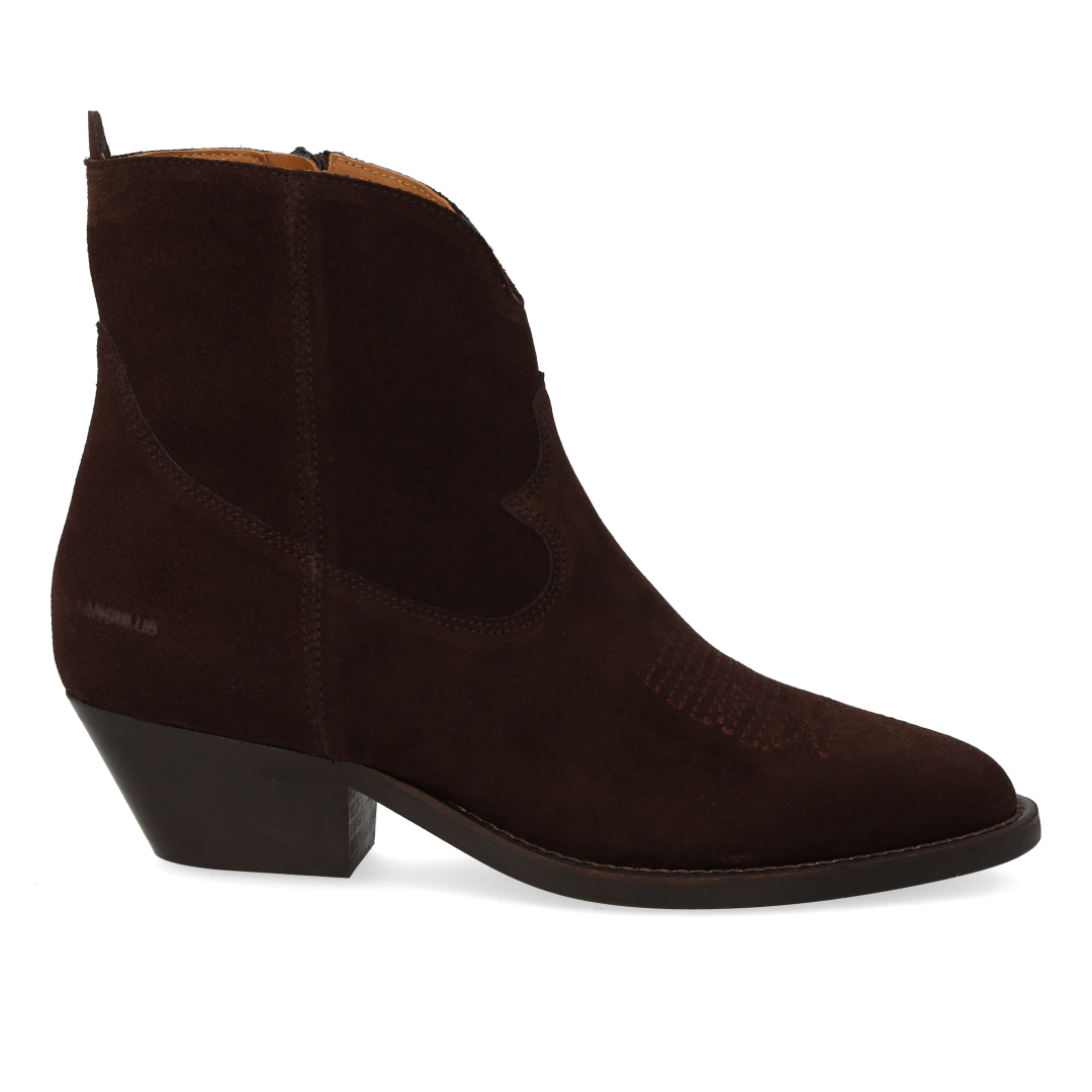 Cowboy boot with decorative stitching