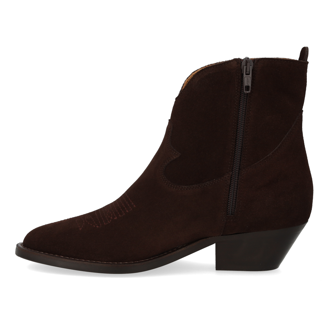 Cowboy boot with decorative stitching