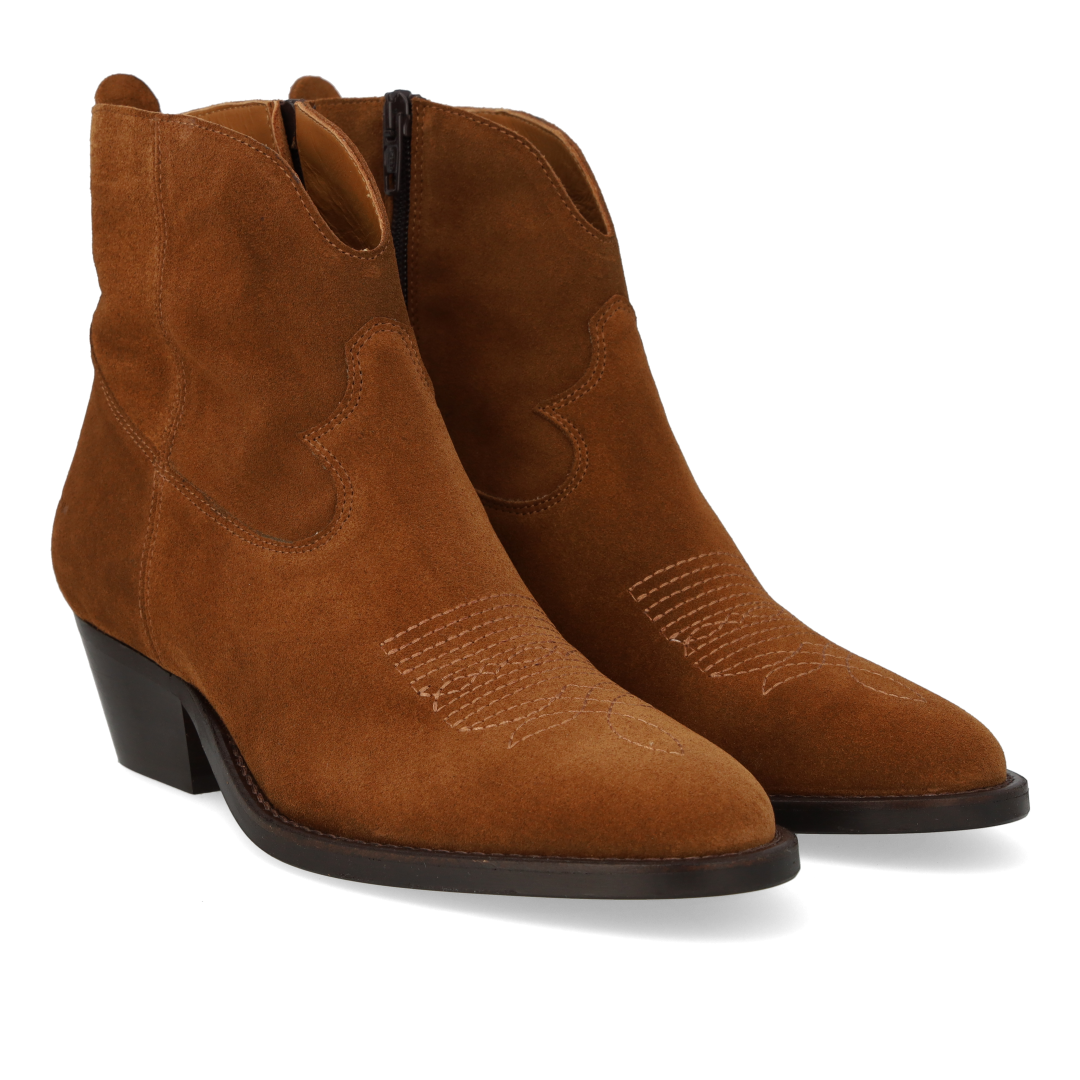 Cowboy boot with decorative stitching
