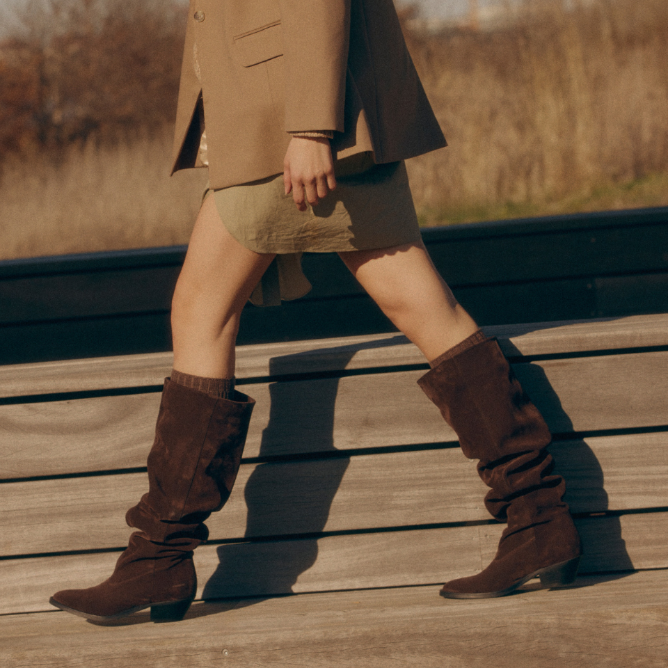 Long Shafted suede boot with ruched effect