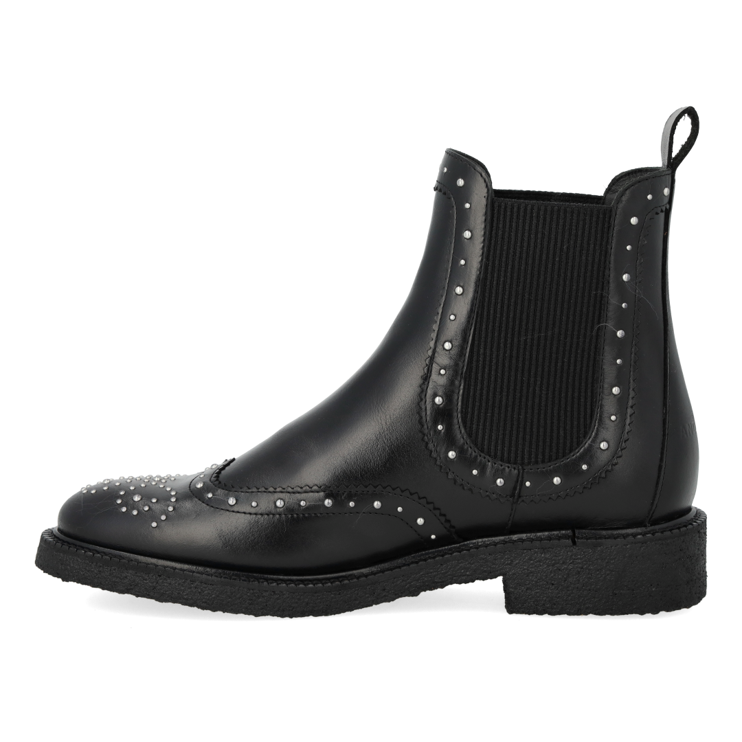 Chelsea boot with decorative silver studs