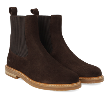 Chelsea boot with a spacious fit