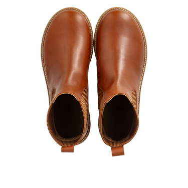 Chelsea boot with a spacious fit