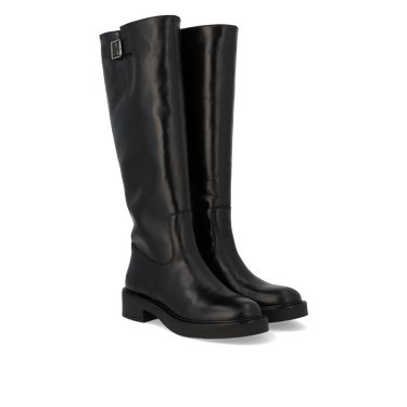 Long shafted boot with buckle detail