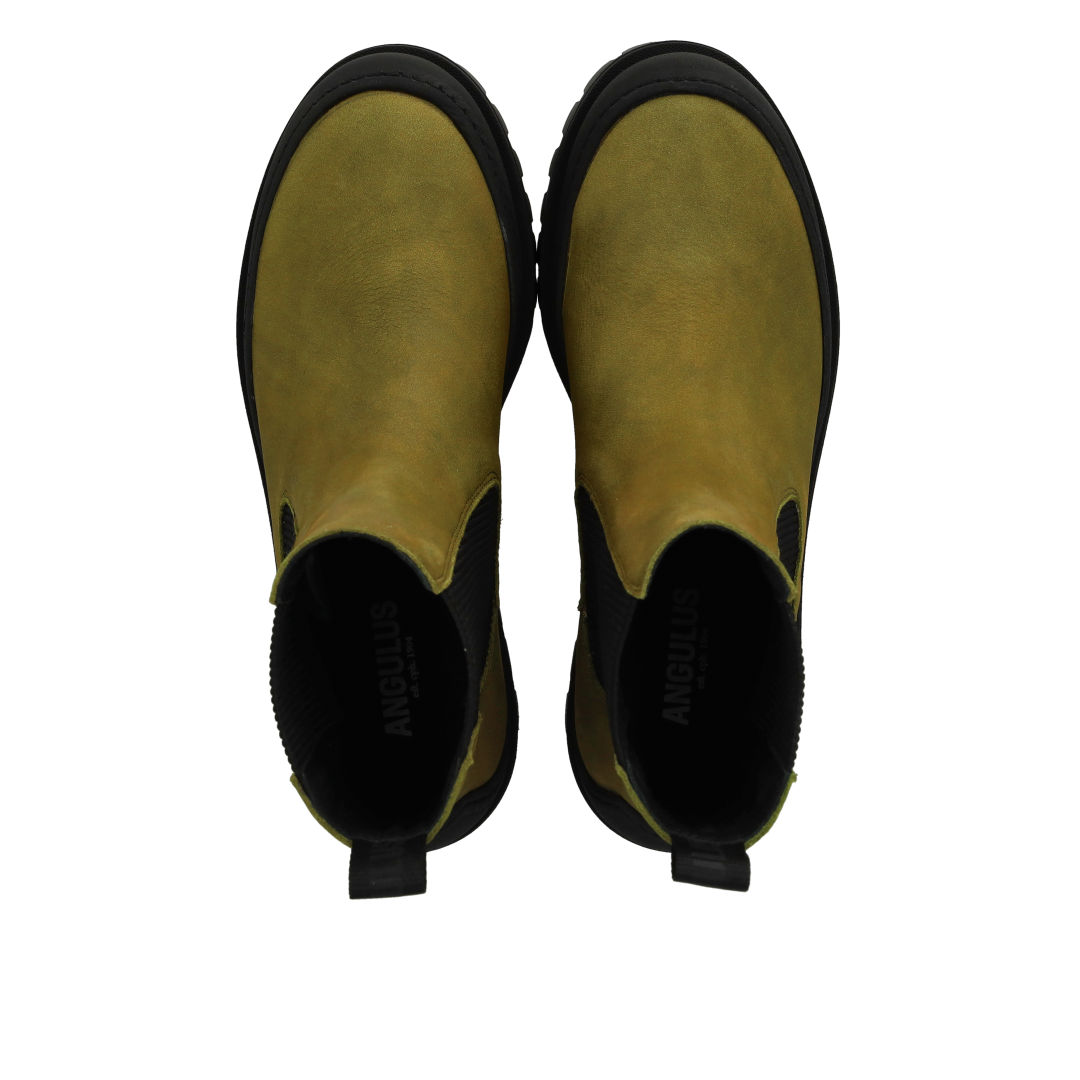 Chelsea boot