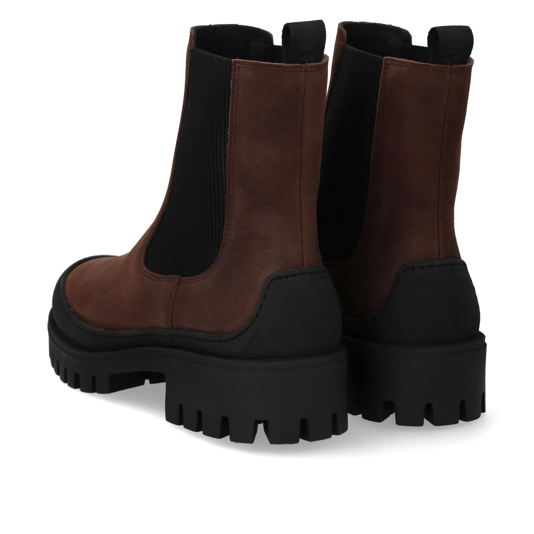 Chelsea boot