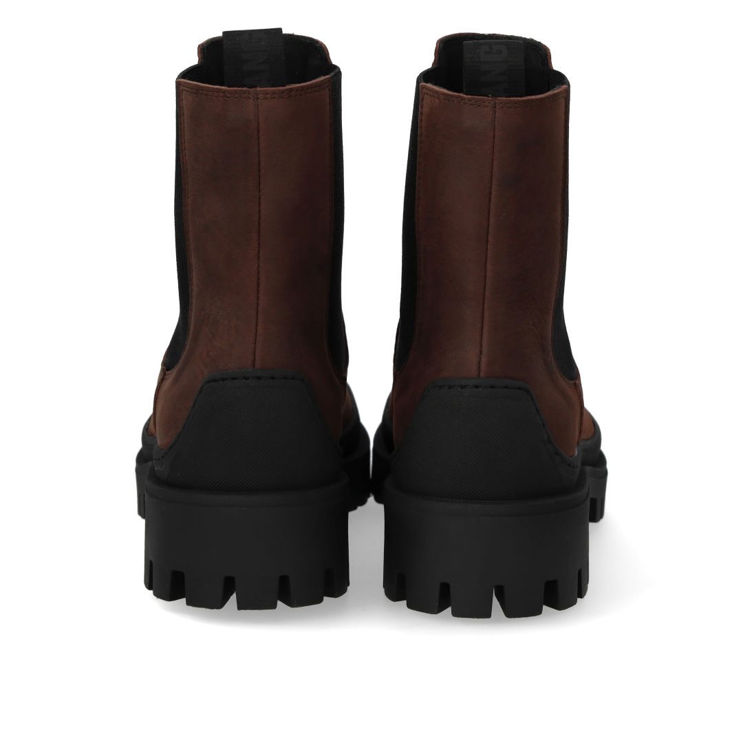 Chelsea boot