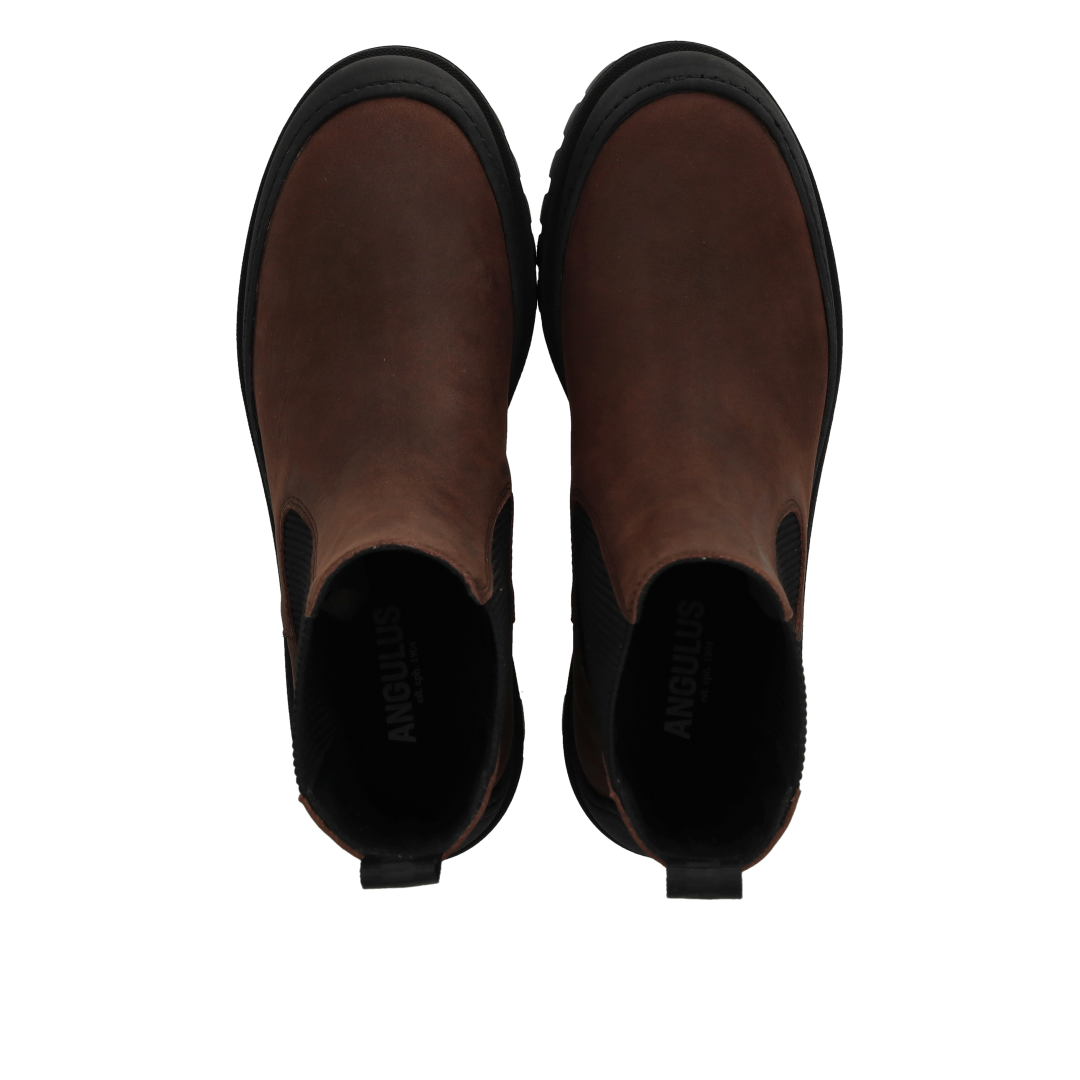 Chelsea boot