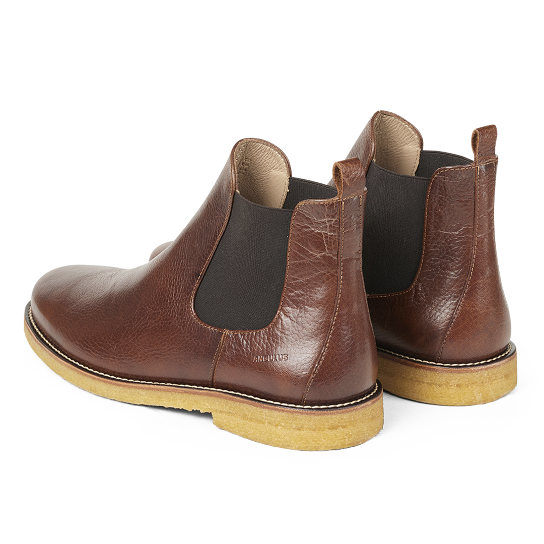 Chelsea boot with elastic