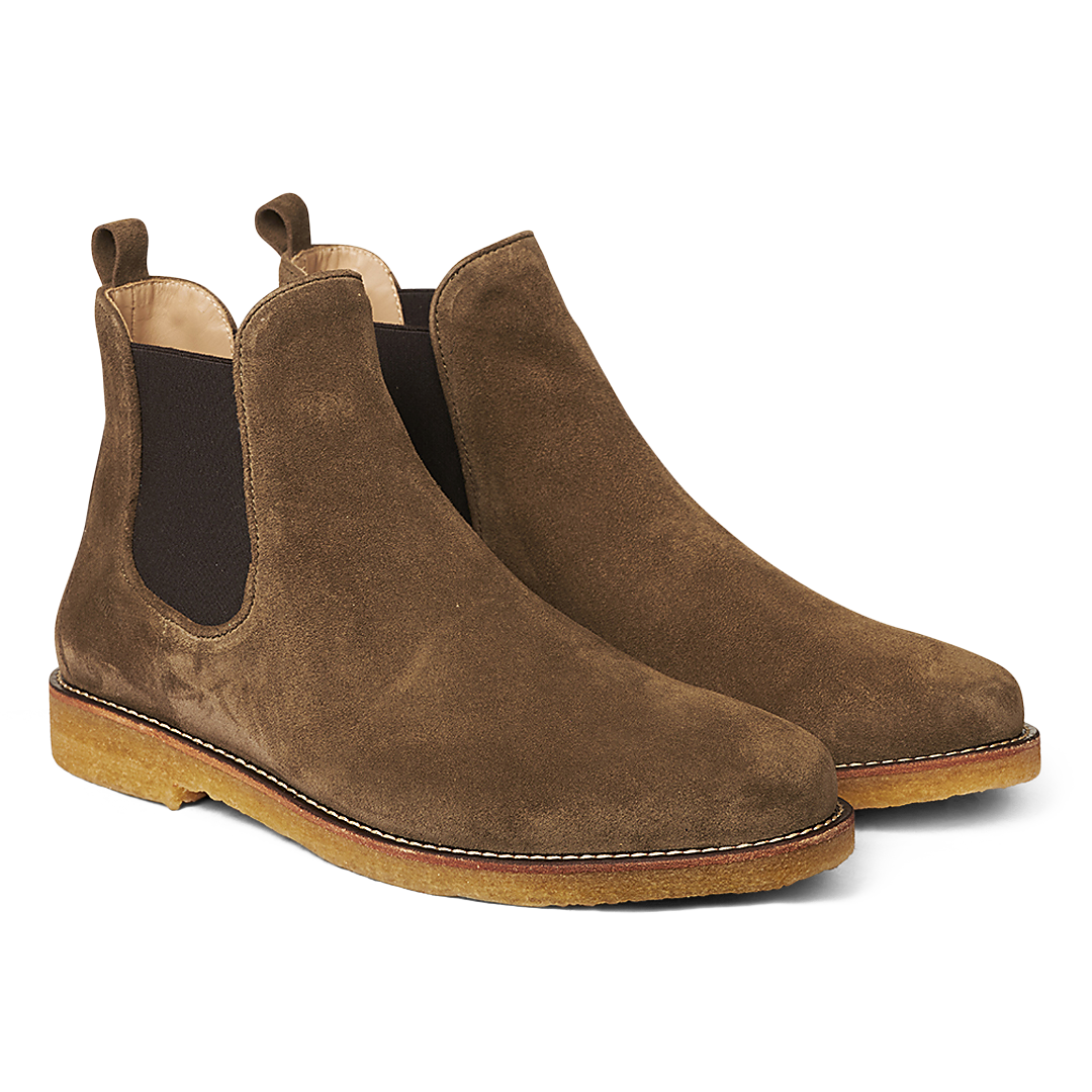Chelsea boot with elastic