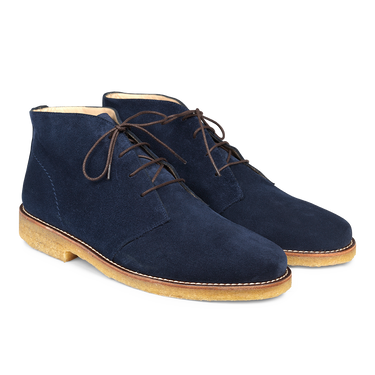 Desert boot with laces