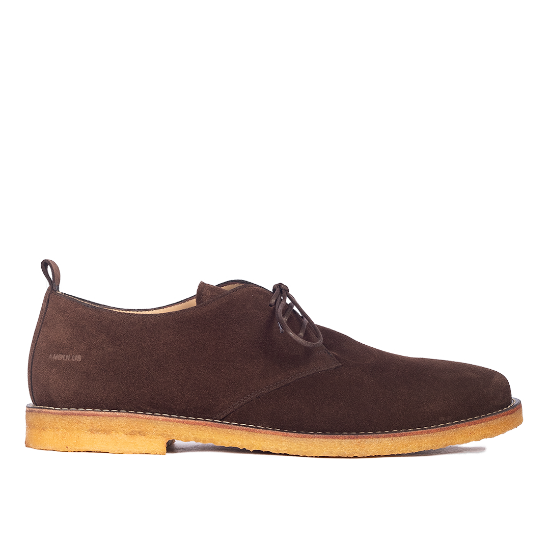 Lace-up shoes