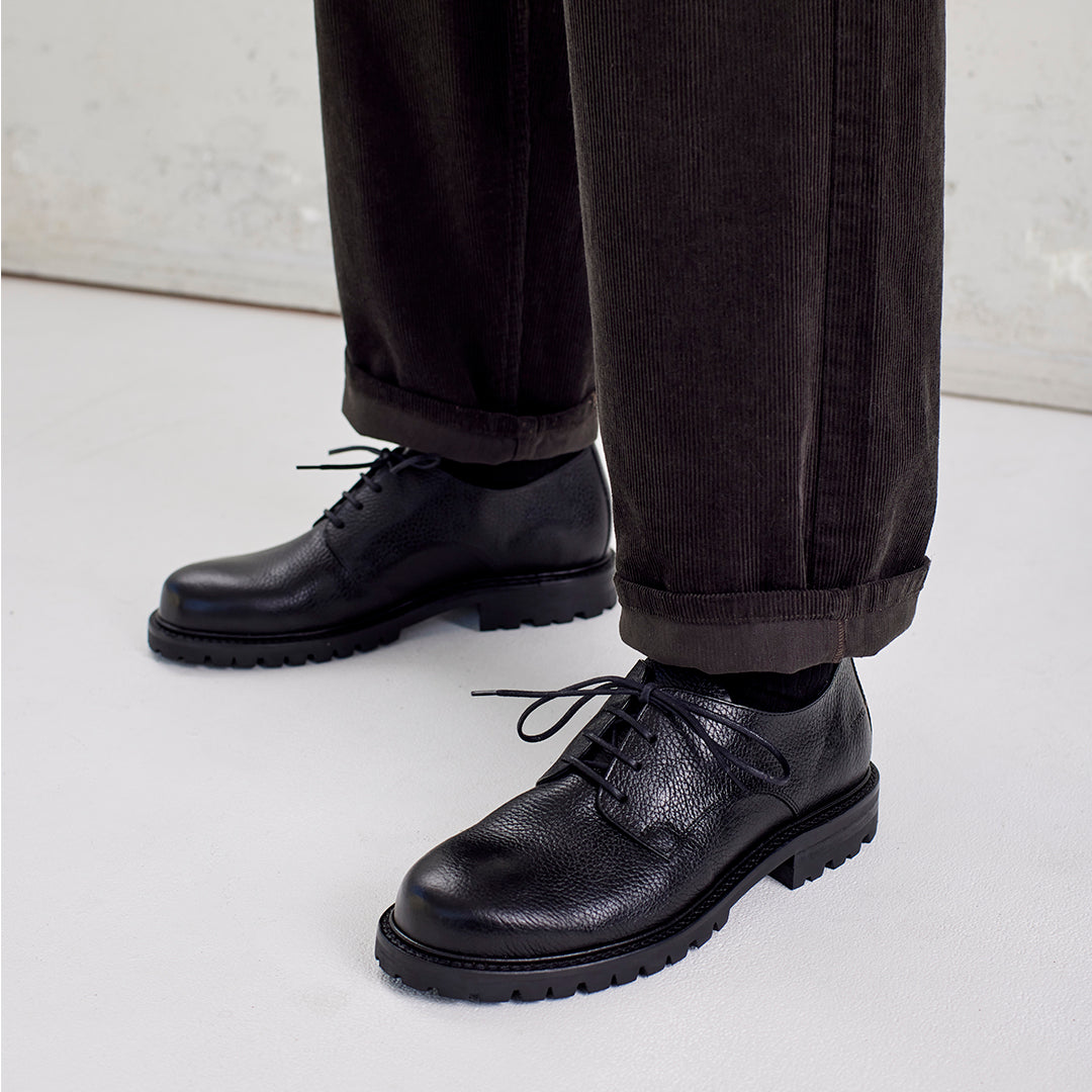 Classic lace-up shoes