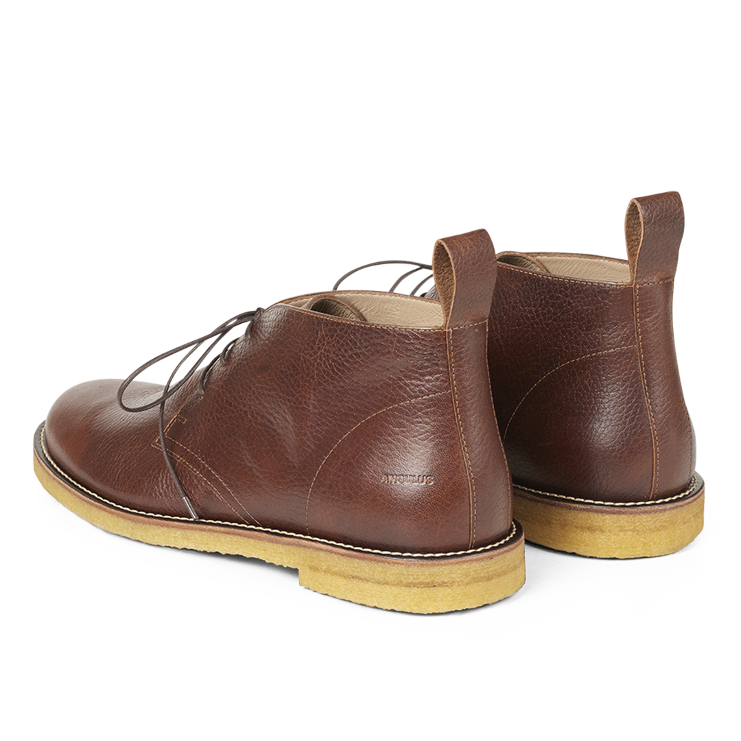 Classic desert boot