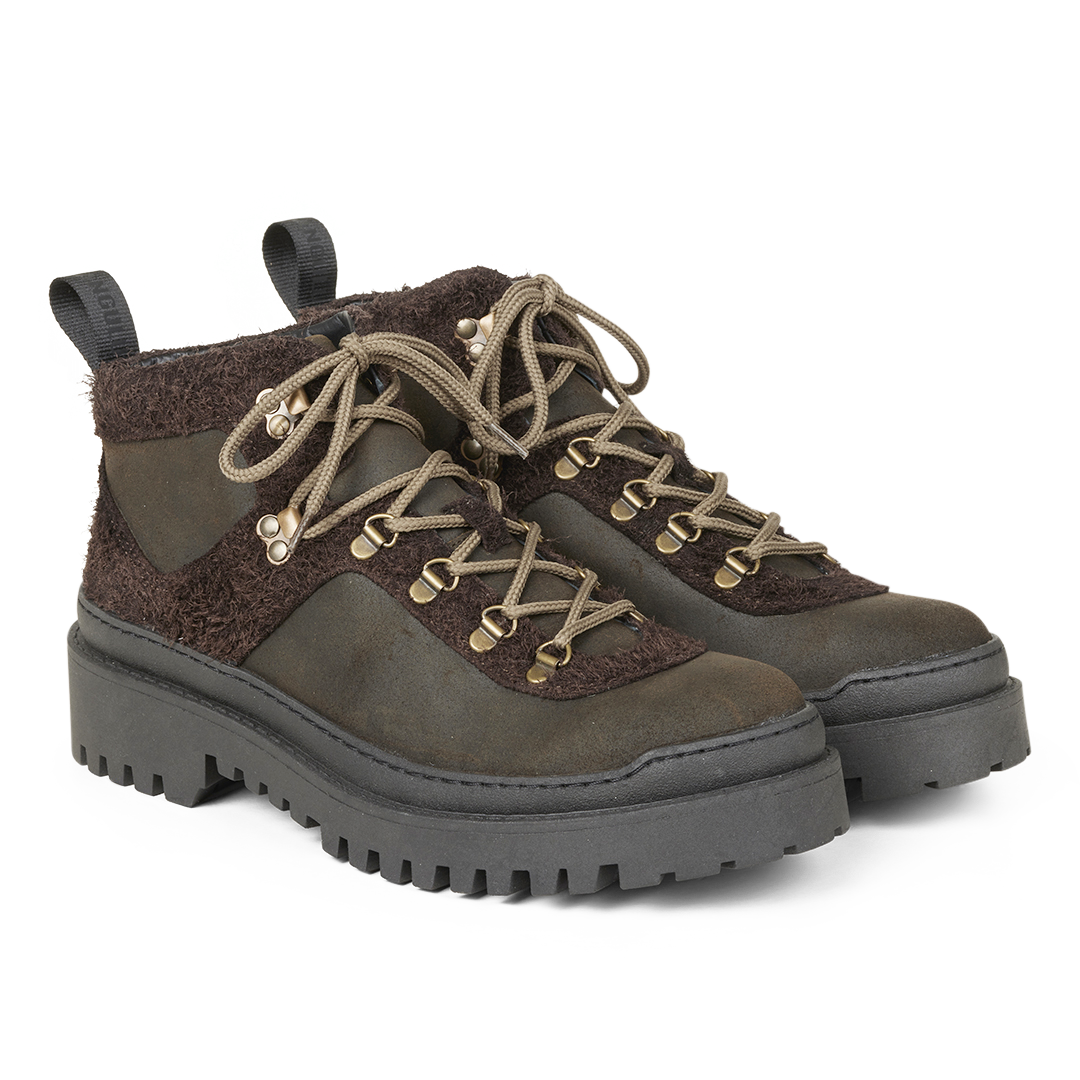 Lace-up boot