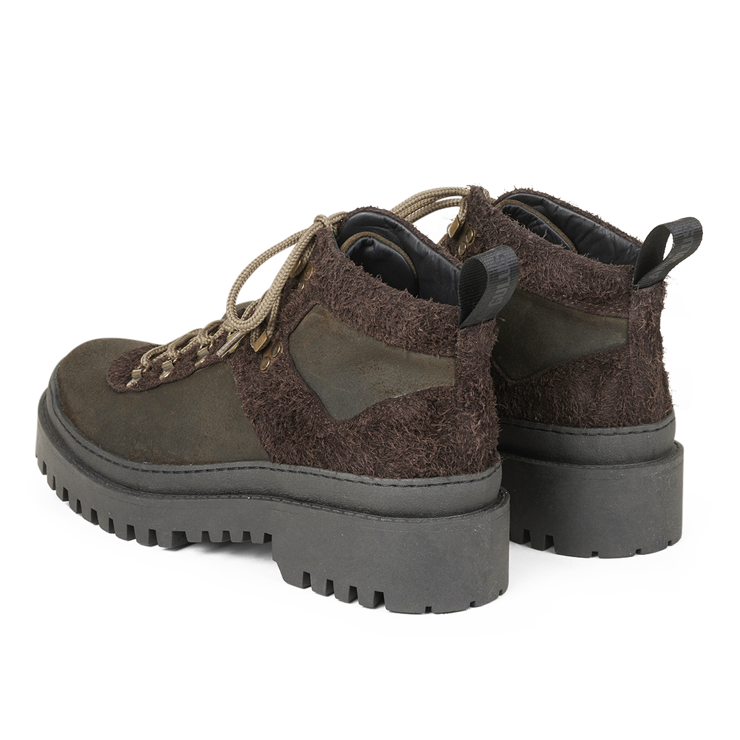 Lace-up boot