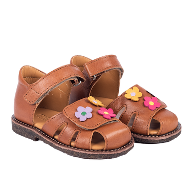 starter sandal with floral applications